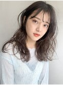ぼさふわミディアム_厚めバングローライトスリークボブ_47075