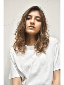 ブゾン(buZon) 【buZon高田馬場】外国人風アッシュグラデーションカラー