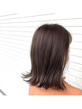 フラッシュ 高蔵寺店 外ハネショート