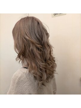 イヴァン アンド リズ 奈良店(IVAn & LIZ) #ベージュカラー #シナモンベージュ