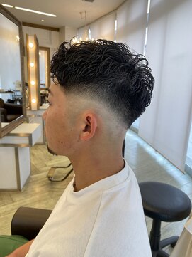 コワファースト 大分(COIFF1RST) フェードアップバング