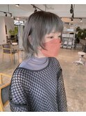 退色を生かしたウルフレイヤーカット