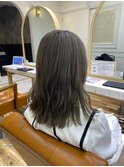 フォギーベージュカラー