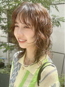 ココ 原宿(KOKO) ウェーブパーマ前髪ありイメチェンレイヤーカットこなれミディ