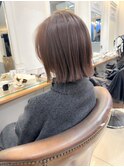 切りっぱなしボブルフ秋色黒髪くすみベージュ小顔ワンレン[横浜k