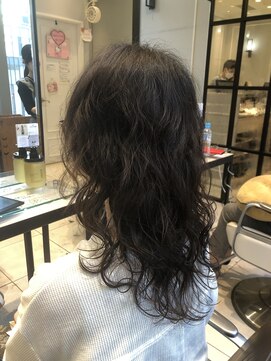 ネオリーブギンザ 銀座店(Neolive GINZA) レイヤーがかわいあミディアムパーマヘア