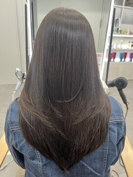 プラチナ(PLATINA) ハイレイヤーレイヤーカットブリーチ無しカラー顔周り韓国