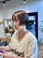 ニカバイカルマ(nica by carma) コンパクトな前上がりボブ