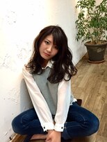 ティサ(Tisa) フラットなラフウェーブ