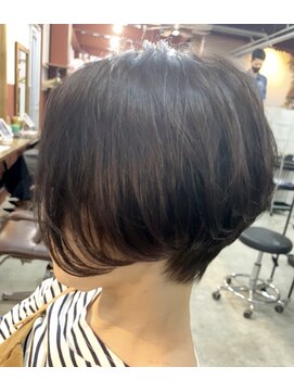 ルーファス 恵比寿 渋谷(Ruufus) 大人女子かきあげショート【Ruufus恵比寿渋谷】31575