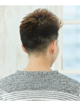 ネクサス 築地店 外国人風の最旬〈築地〉〈理容室〉