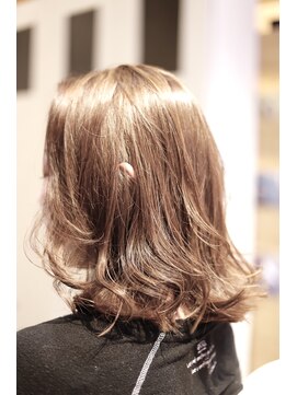 アドミラル ベー ヘアーデザイン(Admiral b Hair design) 明るい白髪染め!心斎橋/堀江美容室 メンズ/四ツ橋/南堀江 /新町