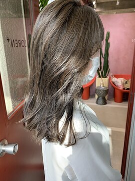 ローレンジウ(LOREN JU) 名駅/名古屋駅/学割U24/レイヤーカット/オージュア/ダブルカラー