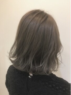 エニーテラス(Eny Terrace) 切りっぱなしボブ × ラベンダーアッシュ