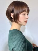 大人かわいいボブカーキグレージュショートボブ