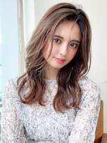 ラルユー 金山(LallYou)&nbsp;美髪/ホワイトグレージュ/ネビージュ/大人かわいい/こなれミディ