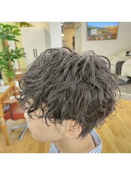 ギフト ヘアーデザイン(gift hair design) 緩めケアパーマ波巻きスパイラル×エアリーツーブロックショート