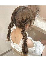 ミラ(Mila)&nbsp;カフェ映え！インスタ映え！ツインアレンジ♪