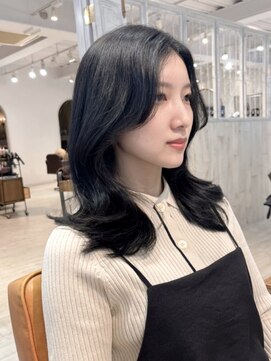 レイラバイアフロート 吉祥寺(Lila by afloat) くびれヘア／アッシュグレー