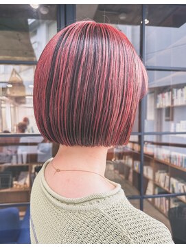 ニイ(nii.) ボブにデザインカラー