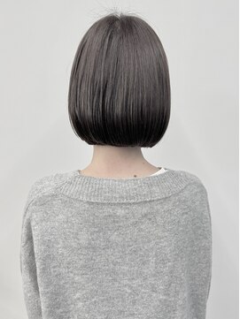 モリオ(morio) ◯大人ブラントボブ　30代　40代　グレージュ