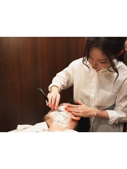 【衛生管理OK】お客様一人毎にカミソリの刃を替えて施術しています◎初回クーポンお顔剃り付\5,148<理容室>