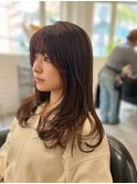 レイヤーカット×艶ブラウン