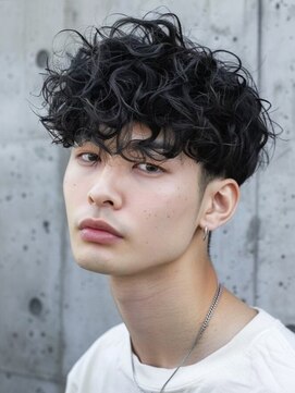 ラギッド 大野城店(RUGGED) 波巻きパーマ ツーブロック フェードカット 無造作パーマ 20代