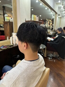 シャンプーボーイアネックス(SHAMPOO BOY Annex) メンズマッシュ　ニュアンスパーマ　佐世保