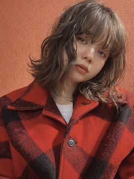 ノーム(norm) イメチェンスタイルハッシュカットレイヤーカットレッドブラウン