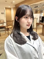 バイオレット 表参道店(Violet)&nbsp;内巻きワンカールレイヤーカットぱっつん前髪黒髪スタイル