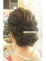 ブロッサム ヘアデザイン(blossom)&nbsp;フィッシュボーン入りアップ