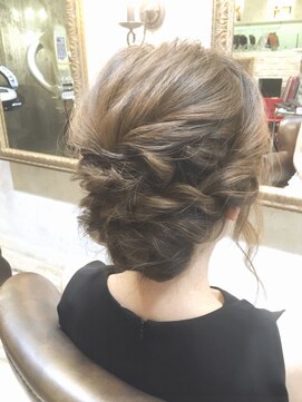 ノアズアーク(NOAH'S ARK) 【キメすぎない！ふんわりセット♪】　ロープ編み込みアップ