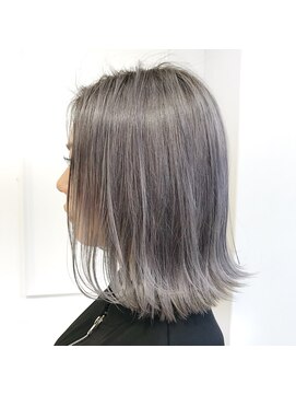 ドルチェ 梅田(Dolce) 【Dolce梅田】ケアブリーチ/ホワイトアッシュ/ボブ/ショート
