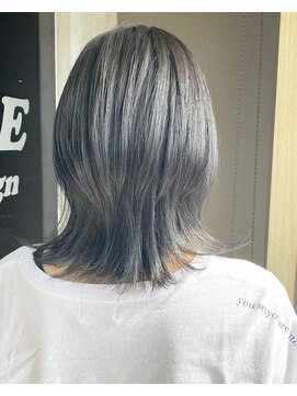 フィオーレ ヘアデザイン(FIORE hair design) スモーキーアッシュ