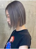シルバーベージュ×ボブヘア モード