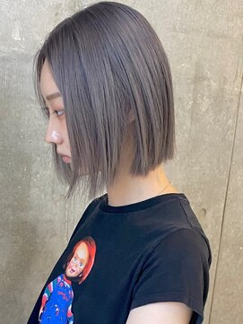 セル(CELL) シルバーベージュ×ボブヘア モード