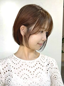 トト 船橋店(toto.) 切りっぱなしボブアースカラーグレージュカラー