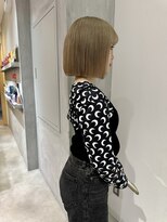 ヨーク(YOKE)&nbsp;YOKE 切りっぱなしボブぱつっとボブハイトーンミルクティー