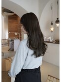 オリーブグレージュ
