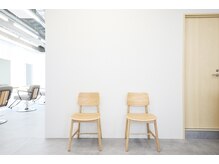 シスタ 二子玉川(SiSTA)の雰囲気（SiSTA 店内（二子玉川駅/骨格補正カット/水素トリートメント））