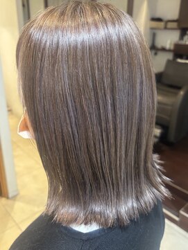 ネオリーブニコ 大井町店(Neolive Nico) 切りっぱなしボブ×白髪ぼかしハイライト