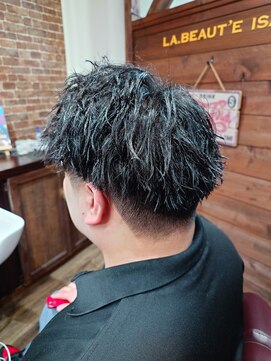 ラボーテイサミヘアーイースト(La.beaut'e ISAMI HAIR EAST) 韓国マッシュ/スペインカール/スパイキーショー ト