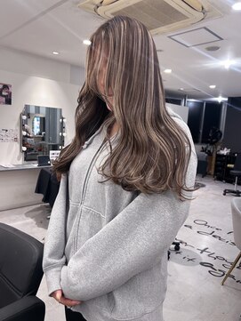 キング(K!ng) 縮毛矯正髪質改善ハイライトレイヤーカット枚方美容室エクステ