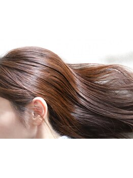 天然トリートメント＆頭皮のお悩みやダメージを最大限に抑えた施術で、髪本来の美しさを取り戻します◎