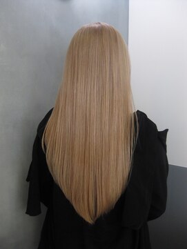 アース 高円寺店(HAIR & MAKE EARTH) クリーミーなホワイトベージュ♪ 【@mppp_32485】