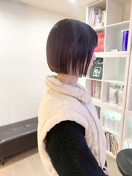 ハムレッツ 名古屋 ボブ、ショートボブ、ショートヘアー髪質改善縮毛矯正白髪染め◎