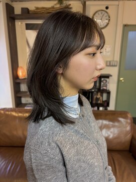 レイヤーカット/ラベンダーベージュ/ミディアム/シアーカラー