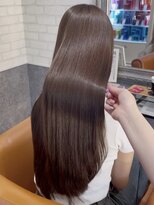 ルノン フィージュ(LUNON fieju)&nbsp;黒髪クラゲヘアーオリーブグレー小顔ココアベージュ