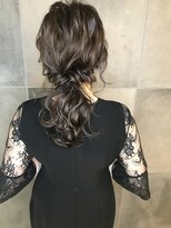 美容室 アイディー i-dee&nbsp;低めポニー